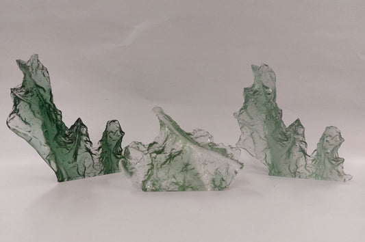 Leaf Segment Casts Green